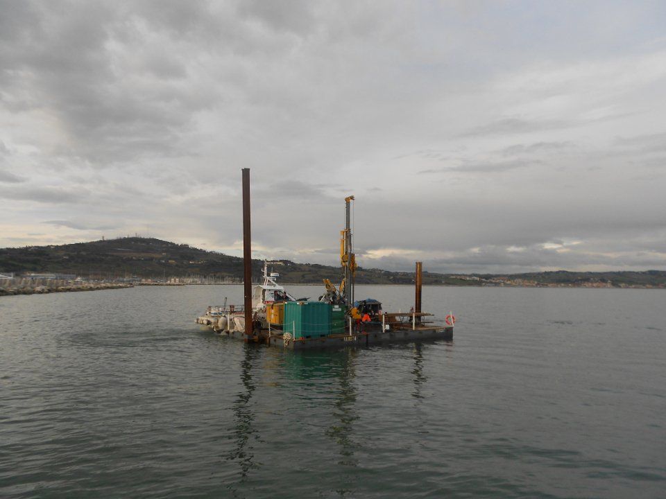 prelievo di campioni dai fondali marini