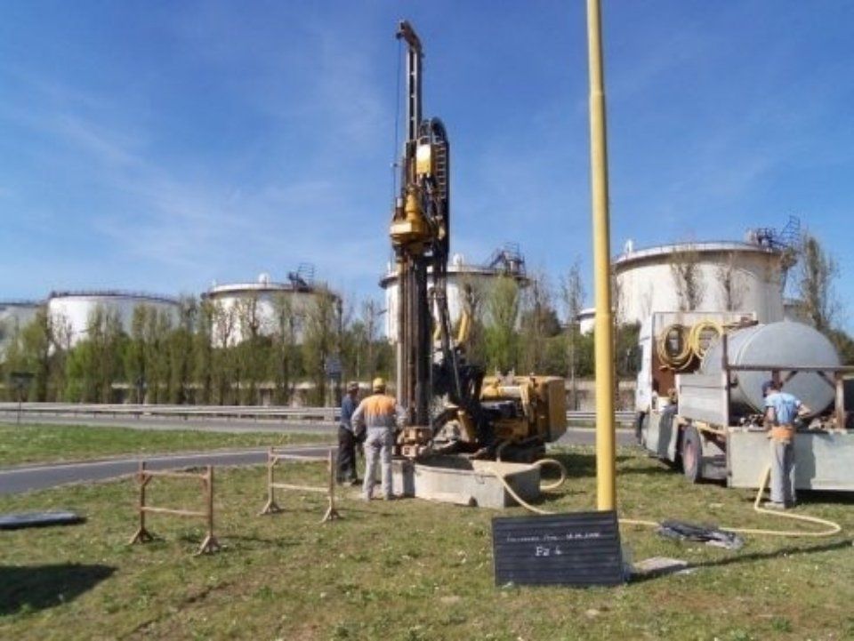 interventi di bonifica a Falconara Marittima