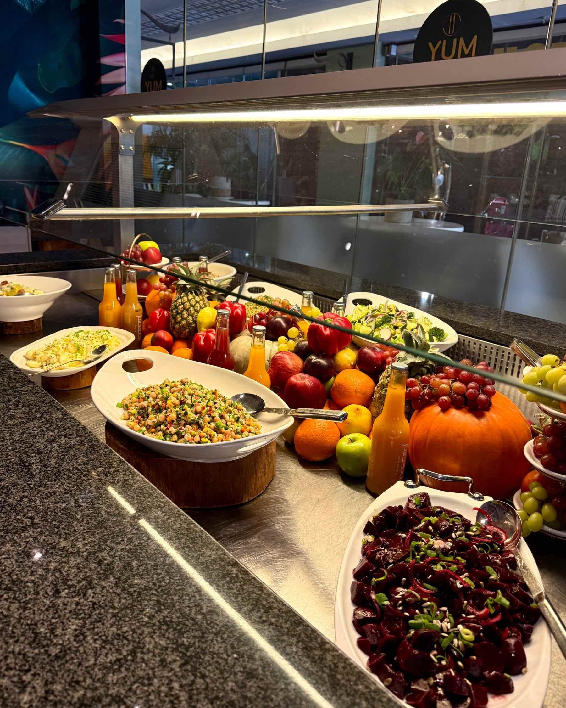 Fresh salads at Yumcious Cape Quarter Harvest Table in Cape Town with colourful seasonal ingredients.