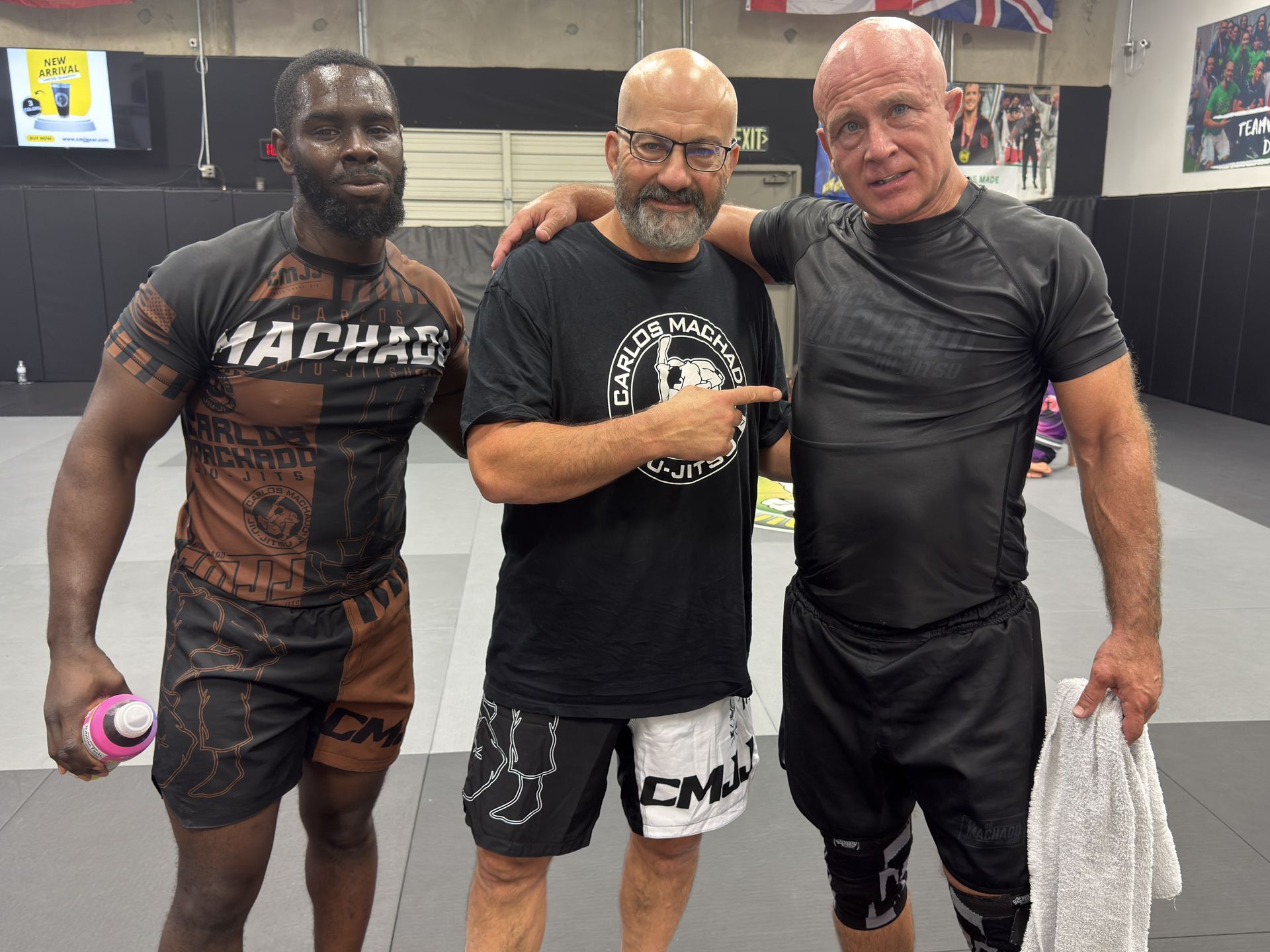 The word placeholder is on a gray background.