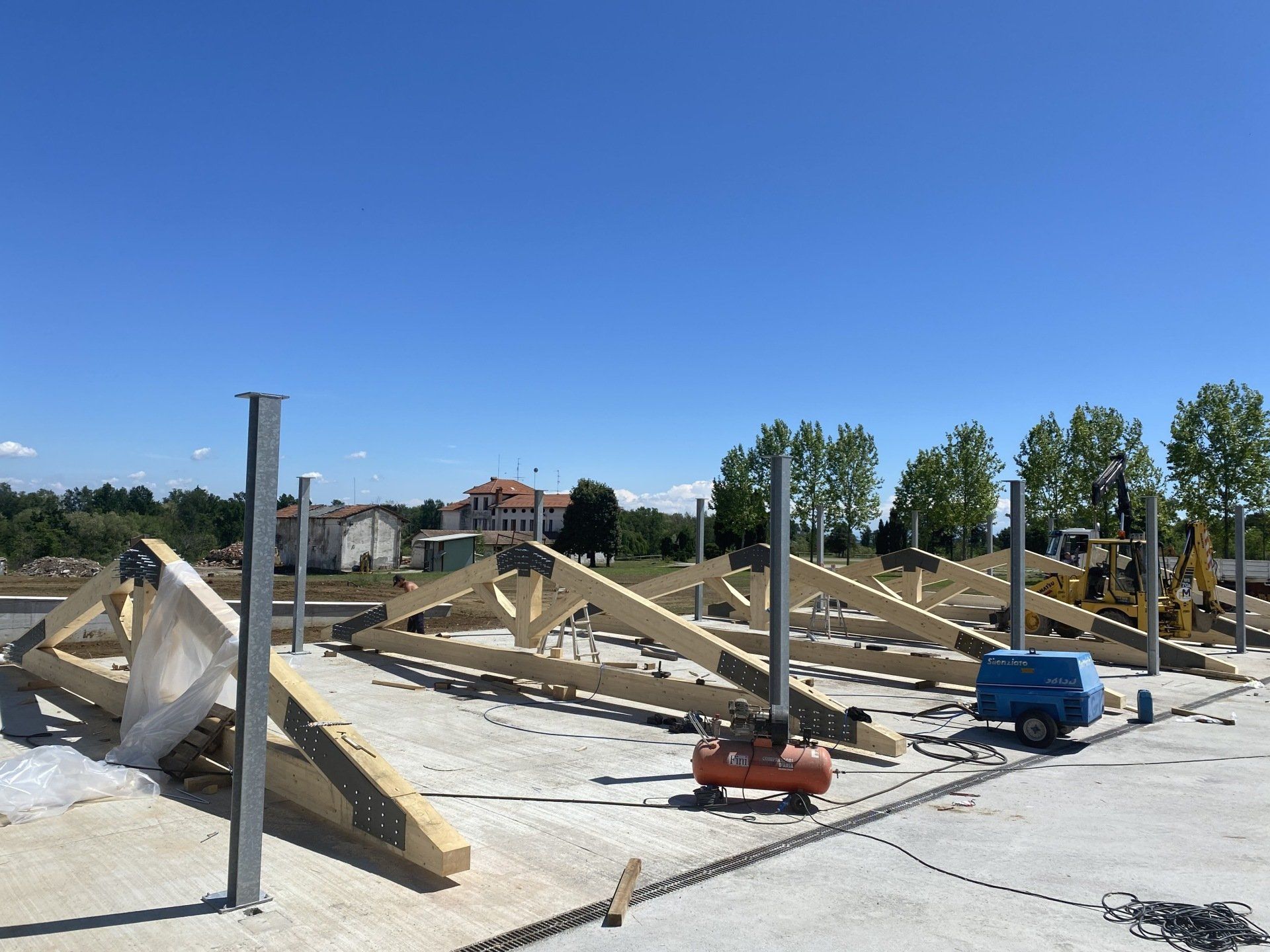 capriate in legno per capannoni