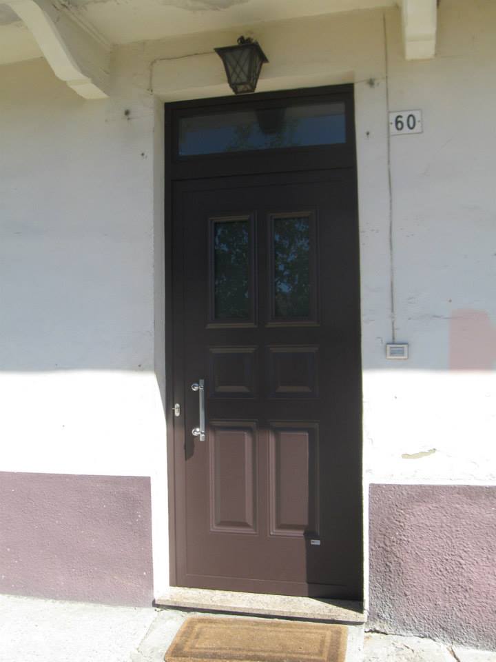 porta in legno massello blindata