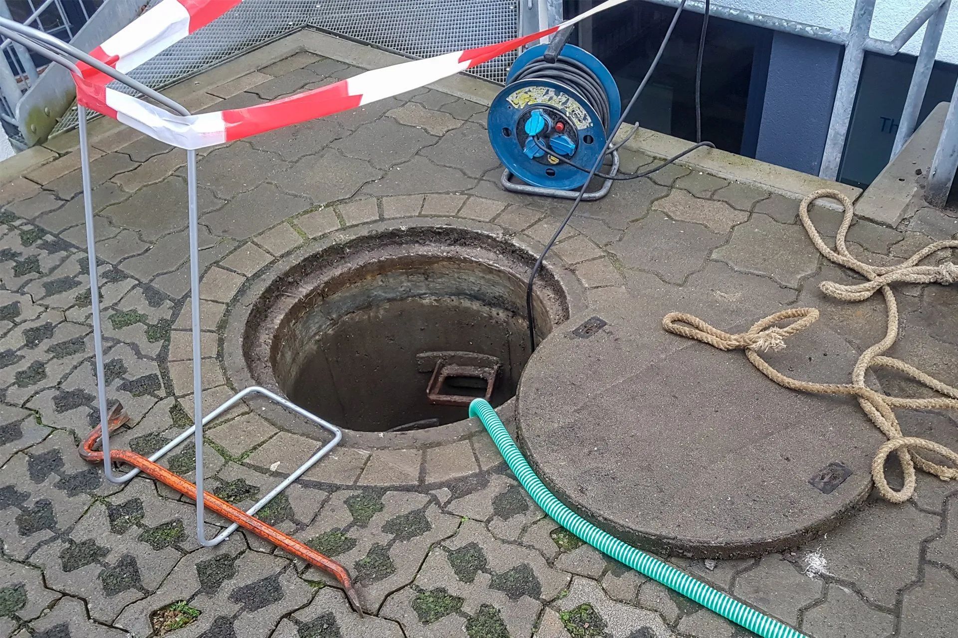 Sewer & drainage cleaning