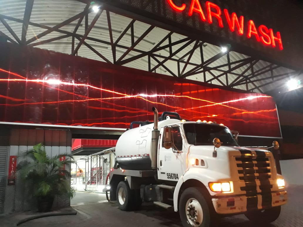 TRANSPORTE Y MANEJO DE DESECHOS LÍQUIDOS ( Movisa )