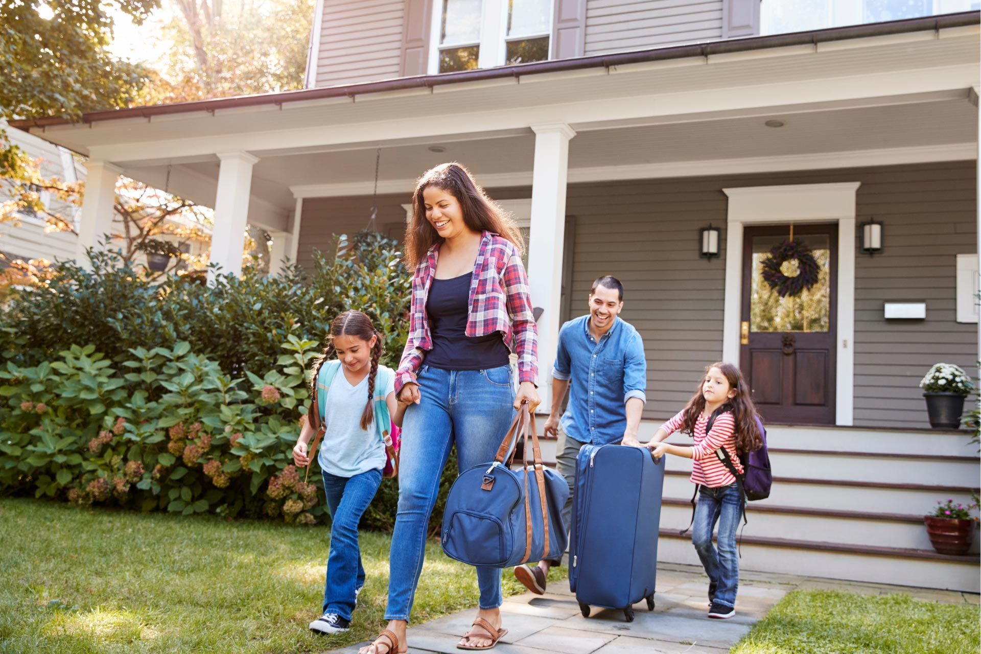 Family leaving for vacation