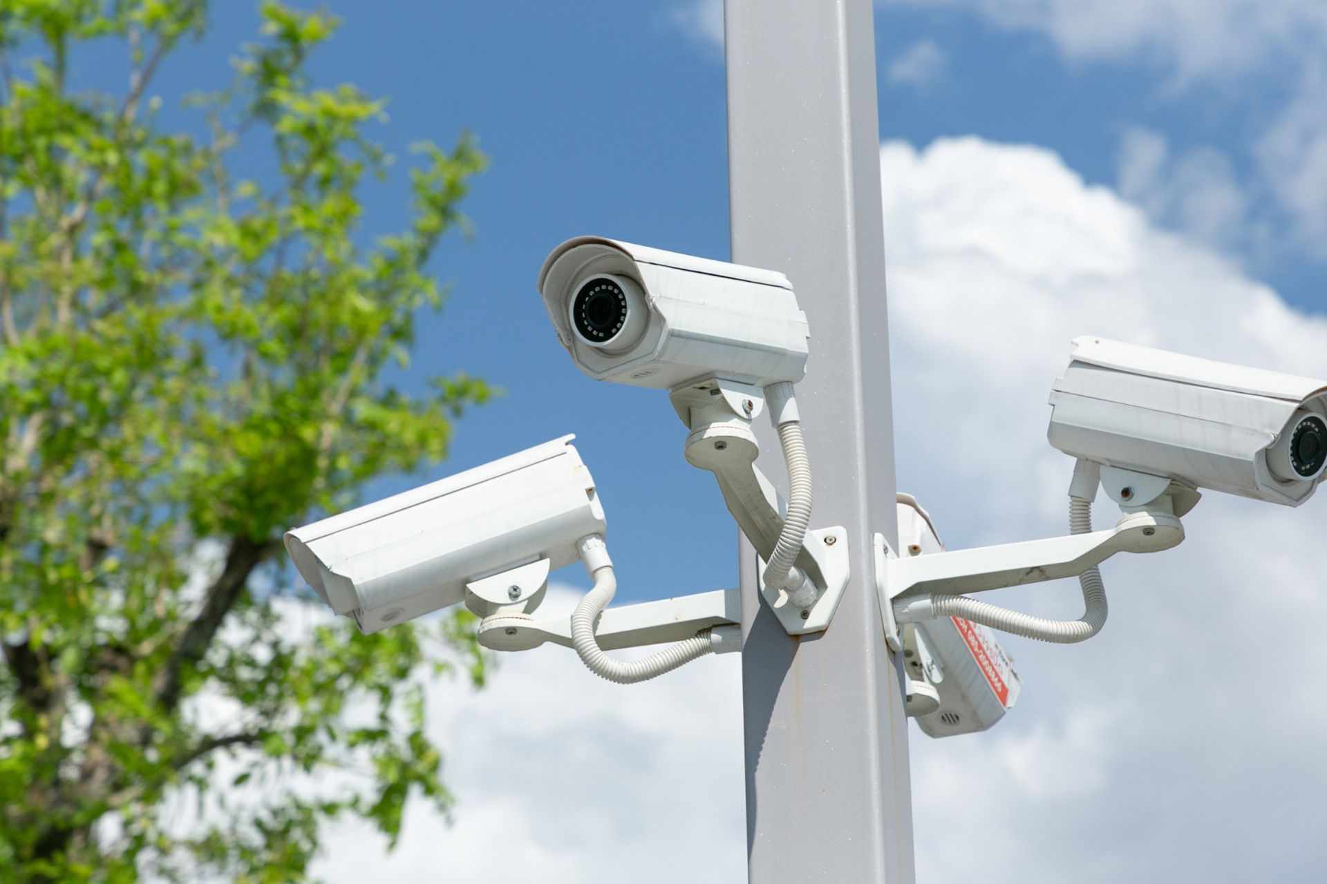 Four bullet cameras attached to a pole covering all directions