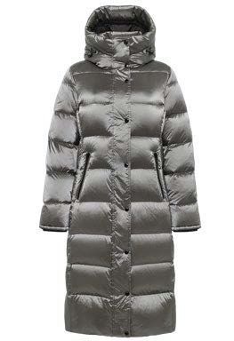 Grauer, langer, voluminöser Wintermantel mit Kapuze und schwarzen Akzenten.