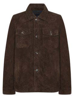 Braune Wildlederjacke mit Knopfleiste, zwei Brusttaschen und Kragen.