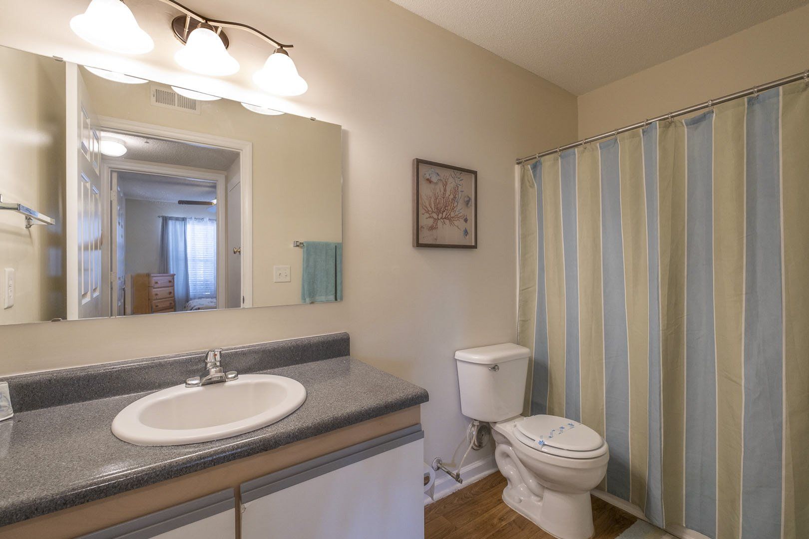 Photos Veterans Park Apartments in Wilmington, NC