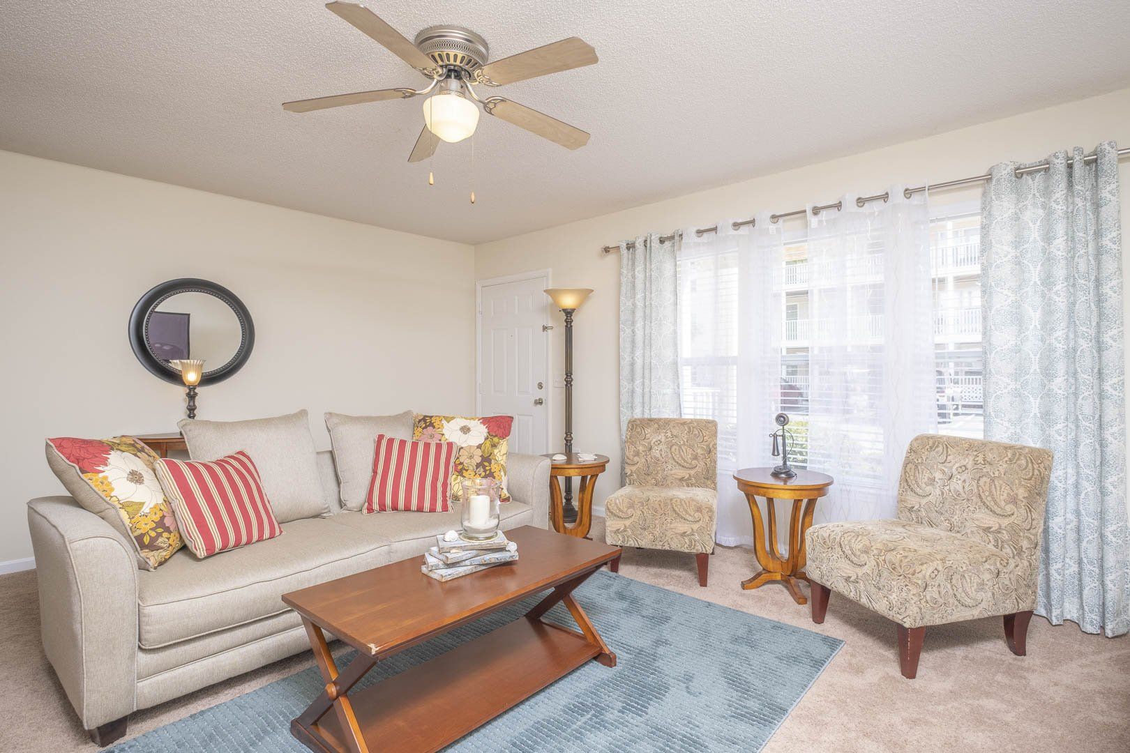 Photos Veterans Park Apartments in Wilmington, NC