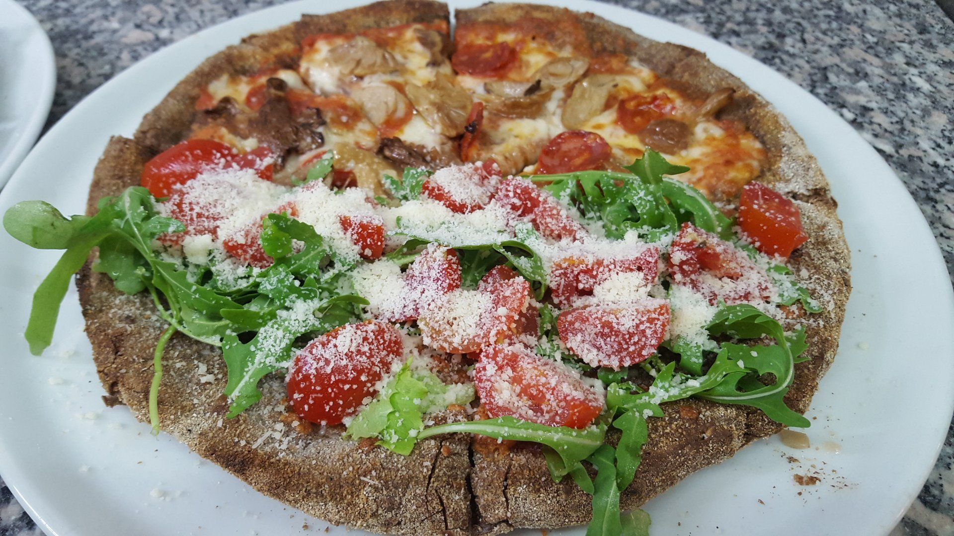 Pizza trancio Isola di Capo Rizzuto La Piccola Lanterna