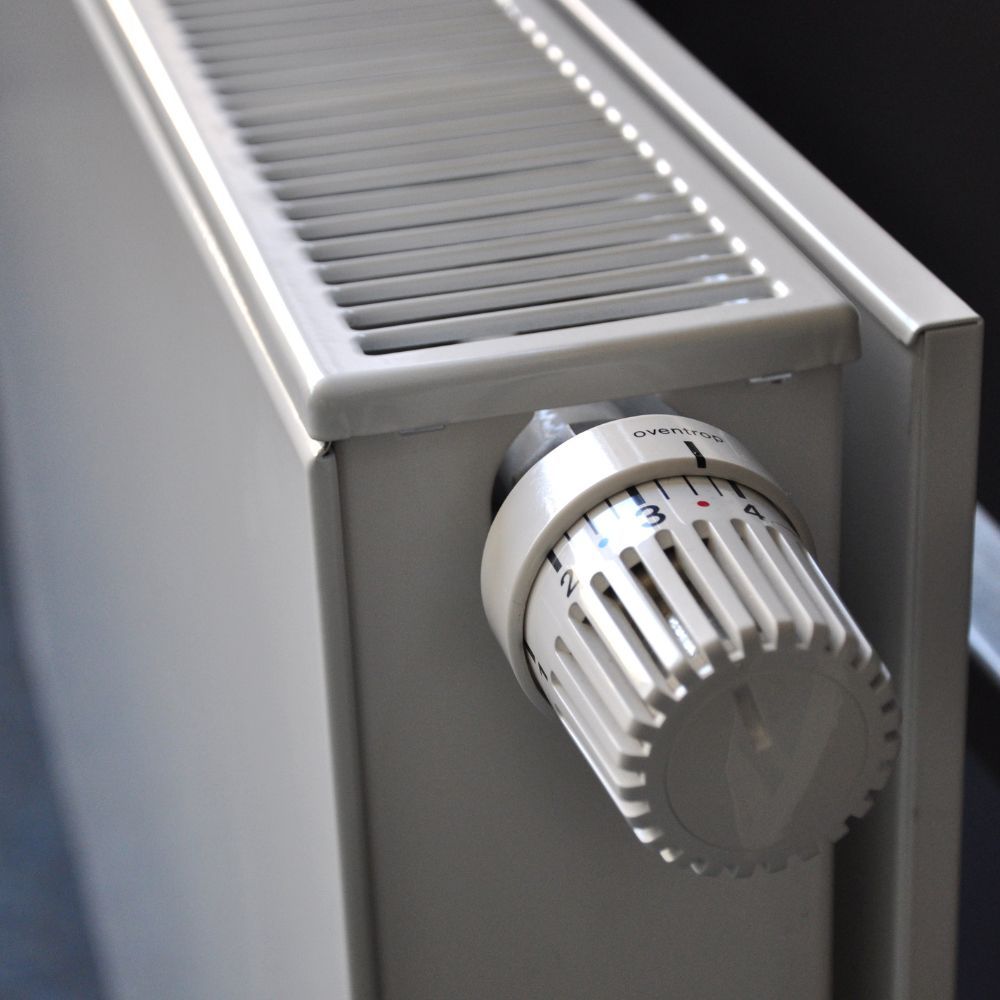 Efficiently Bleed Radiator Without Key - DIY Guide
