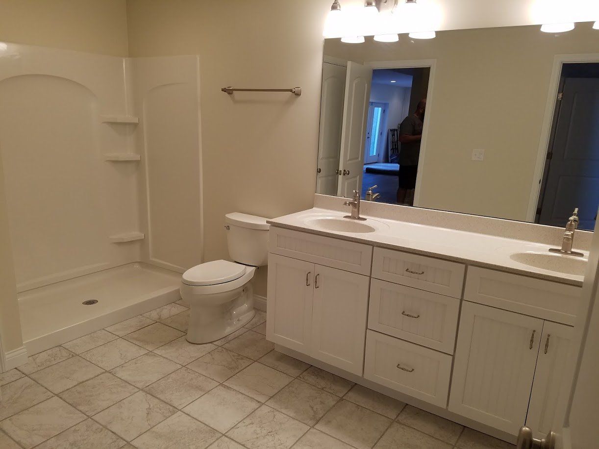 Basement baths —White bathroom in Cincinnati, OH