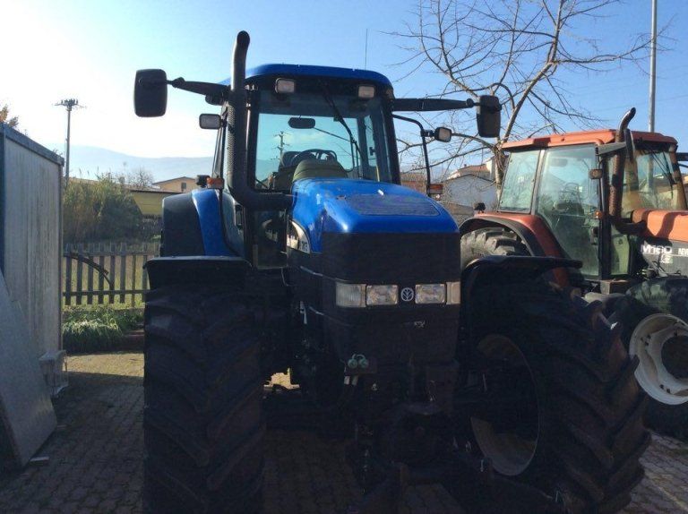 un macchinario da lavoro agricolo