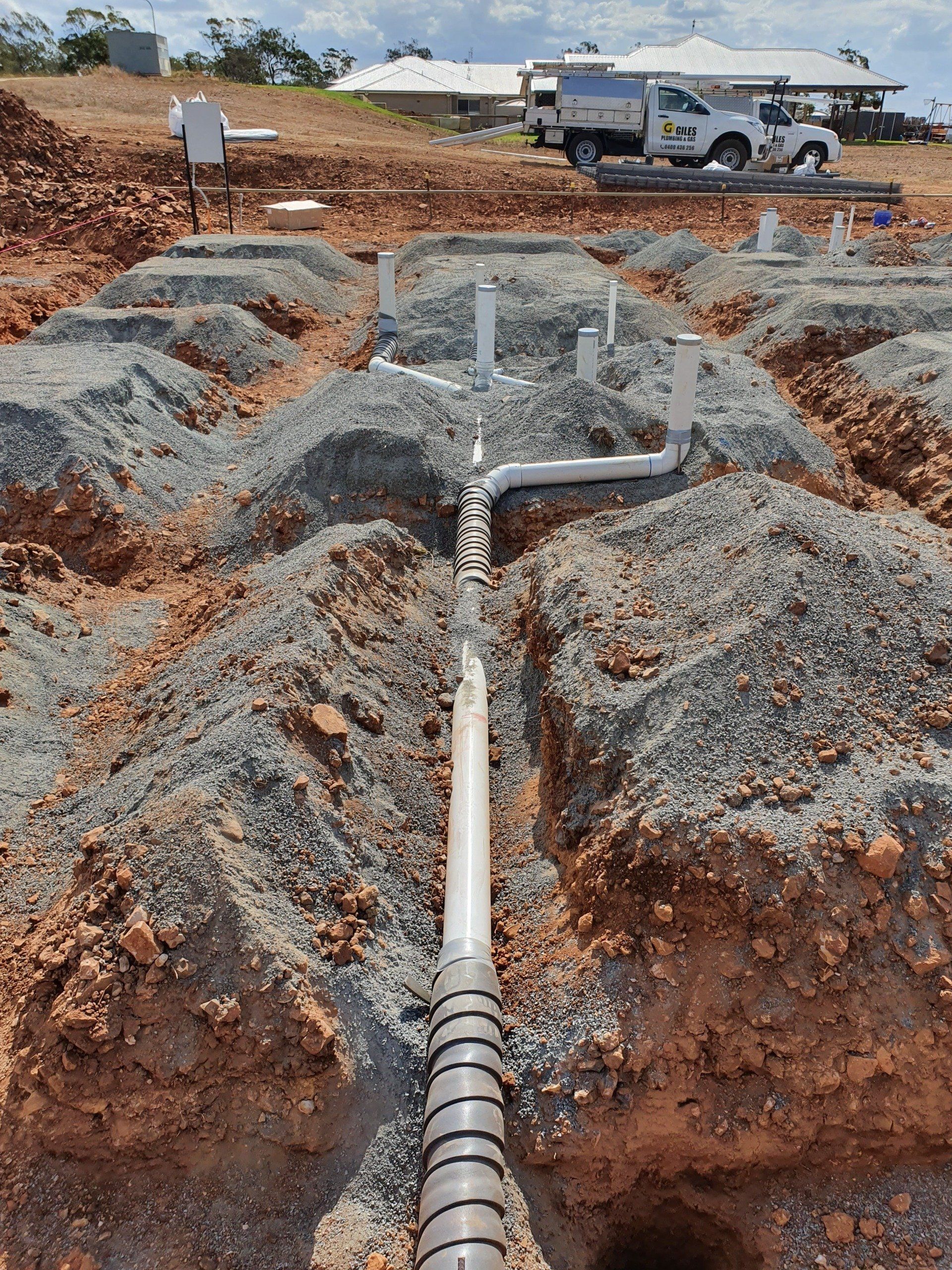 Recently Drained Bathtub — Plumbers & Gasfitters in the Darling Downs