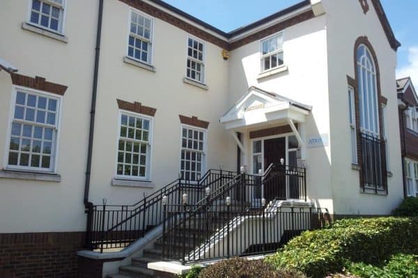 Offices for 3 people in Farnham