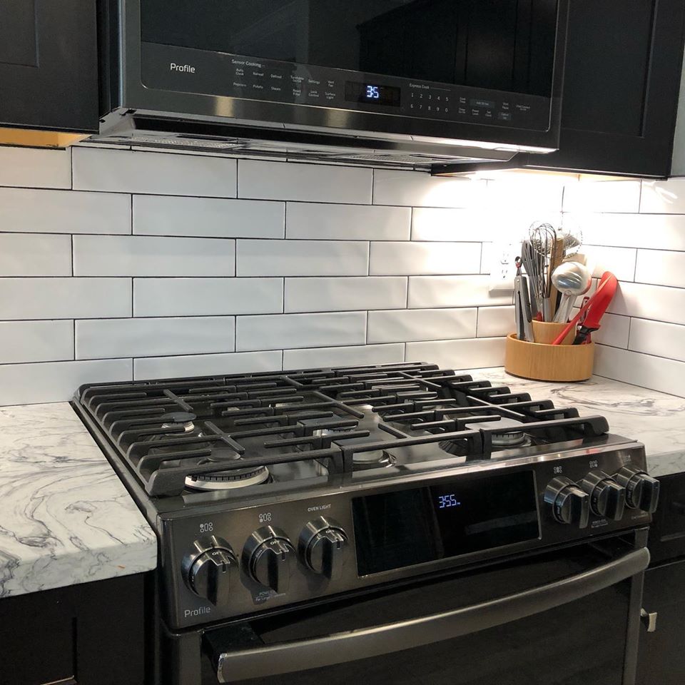 Modern Kitchen Stove — Hard Rock Tile & Stone — Phoenix, AZ