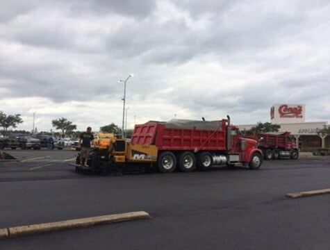 Asphalt Truck - Asphalt Paving Contractors in Tomball,, TX