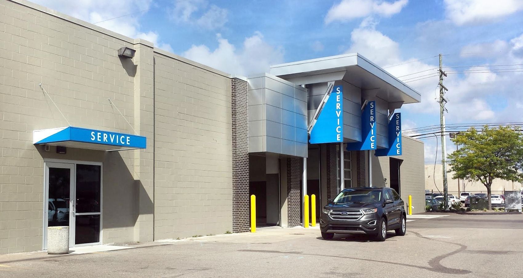 Bill Brown Ford Service Center exterior