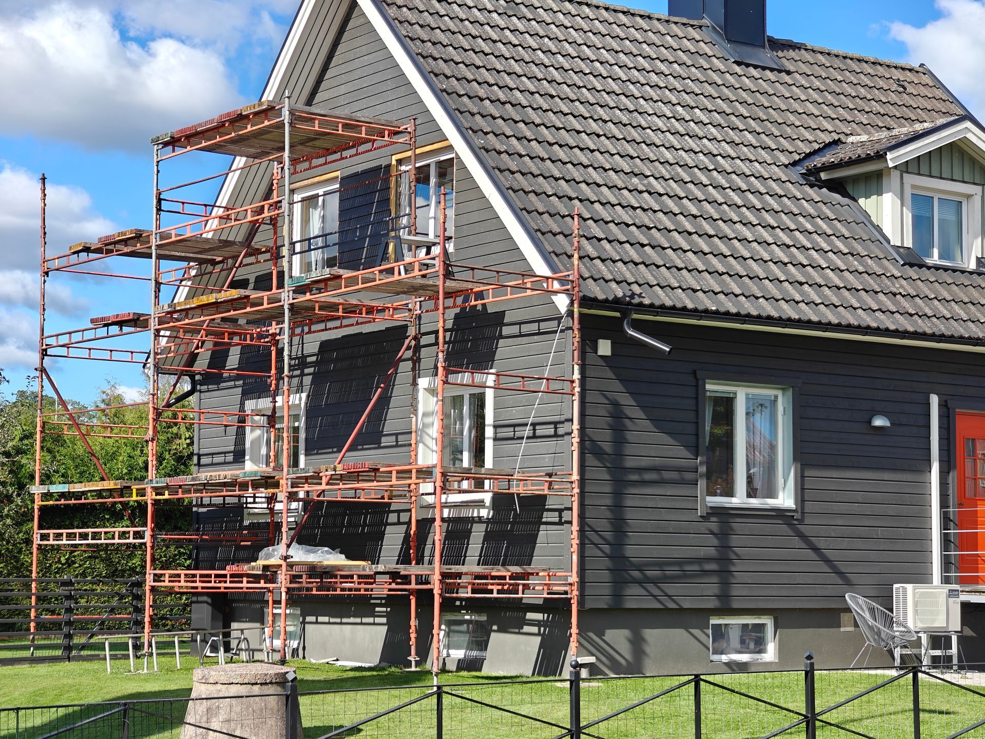 Residential scaffolding in progress. Residential scaffolding in progress.