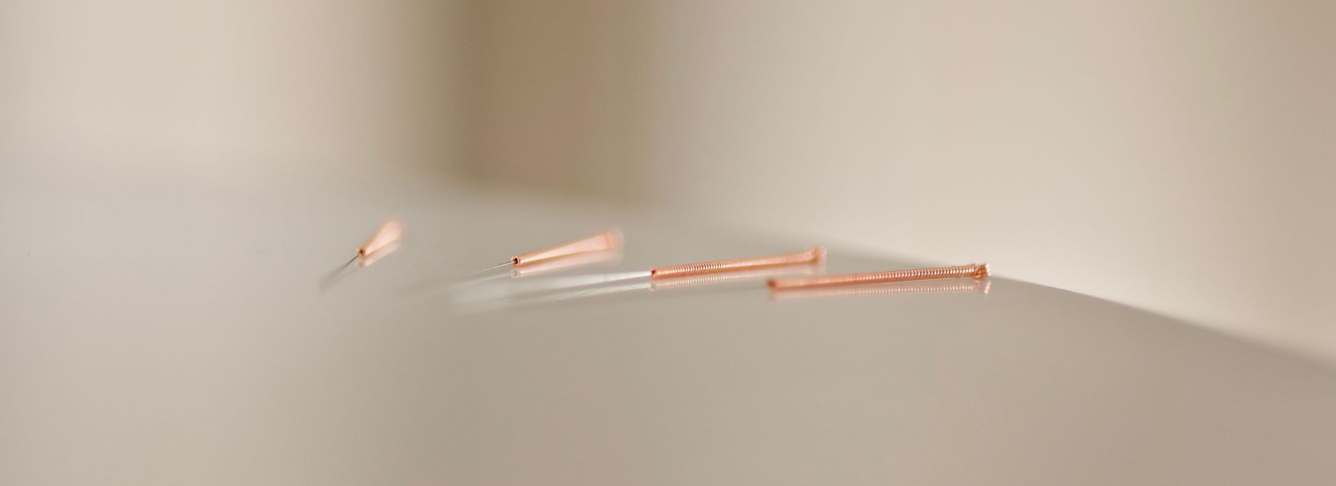 Akupunkturnadeln mit Kupferwendelgriff