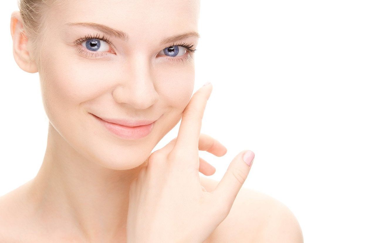 Profhilo Skin Booster Frau Gesicht