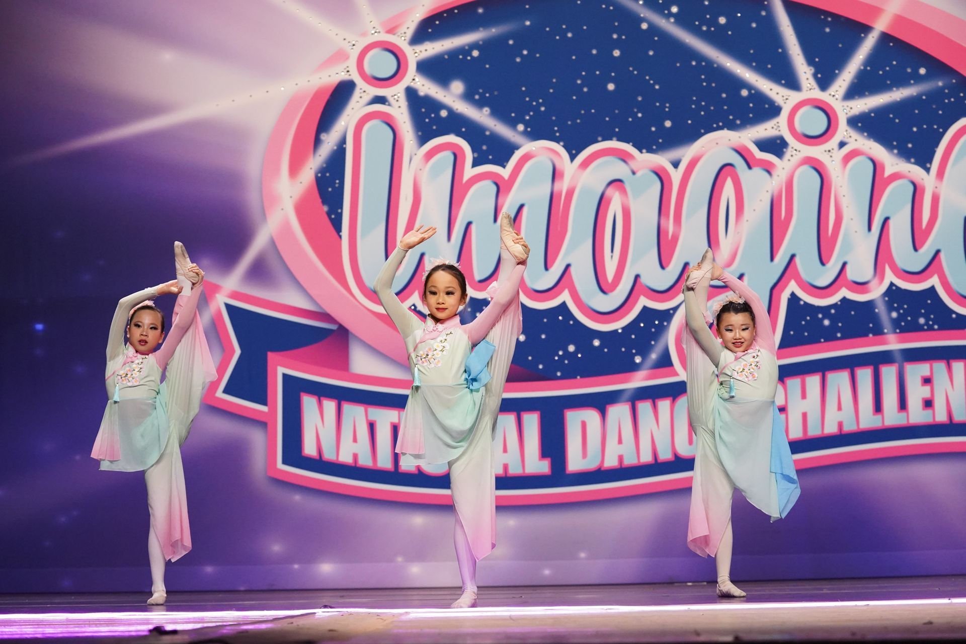 whisper of mist side legssss