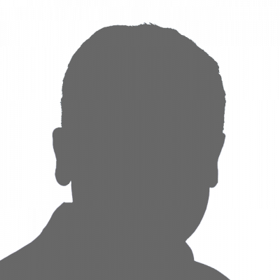 Auf weißem Hintergrund ist die Silhouette eines Männerkopfes zu sehen.