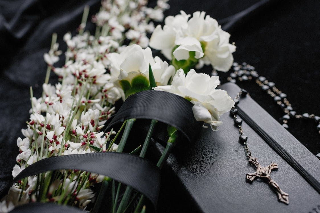 funeral homes in or near Center Grove IN