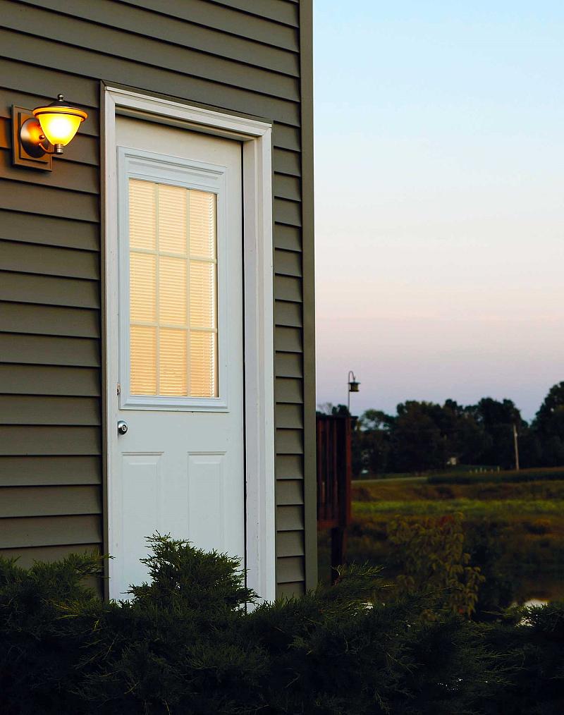 Blinds With Grids — Tampa, FL — DoorPro Entryways, Inc.