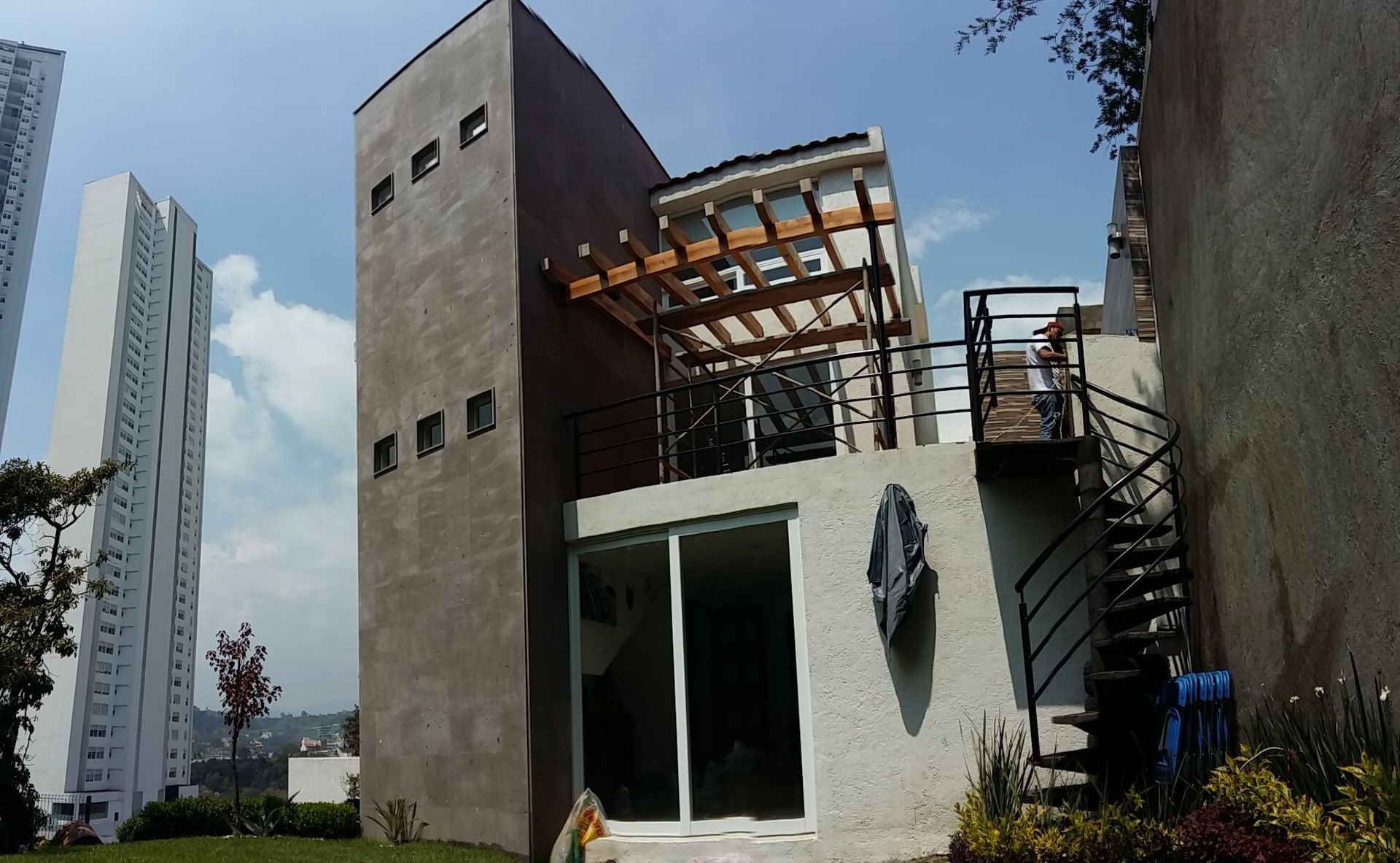 GRUPO GLASSNUM