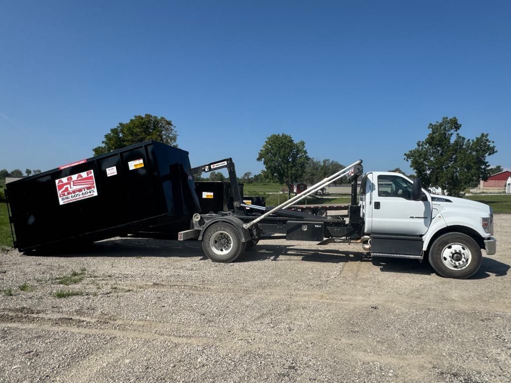 30 yard dumpster in Kansas City for large projects dumpster rental Kansas City & dumpster rental kc