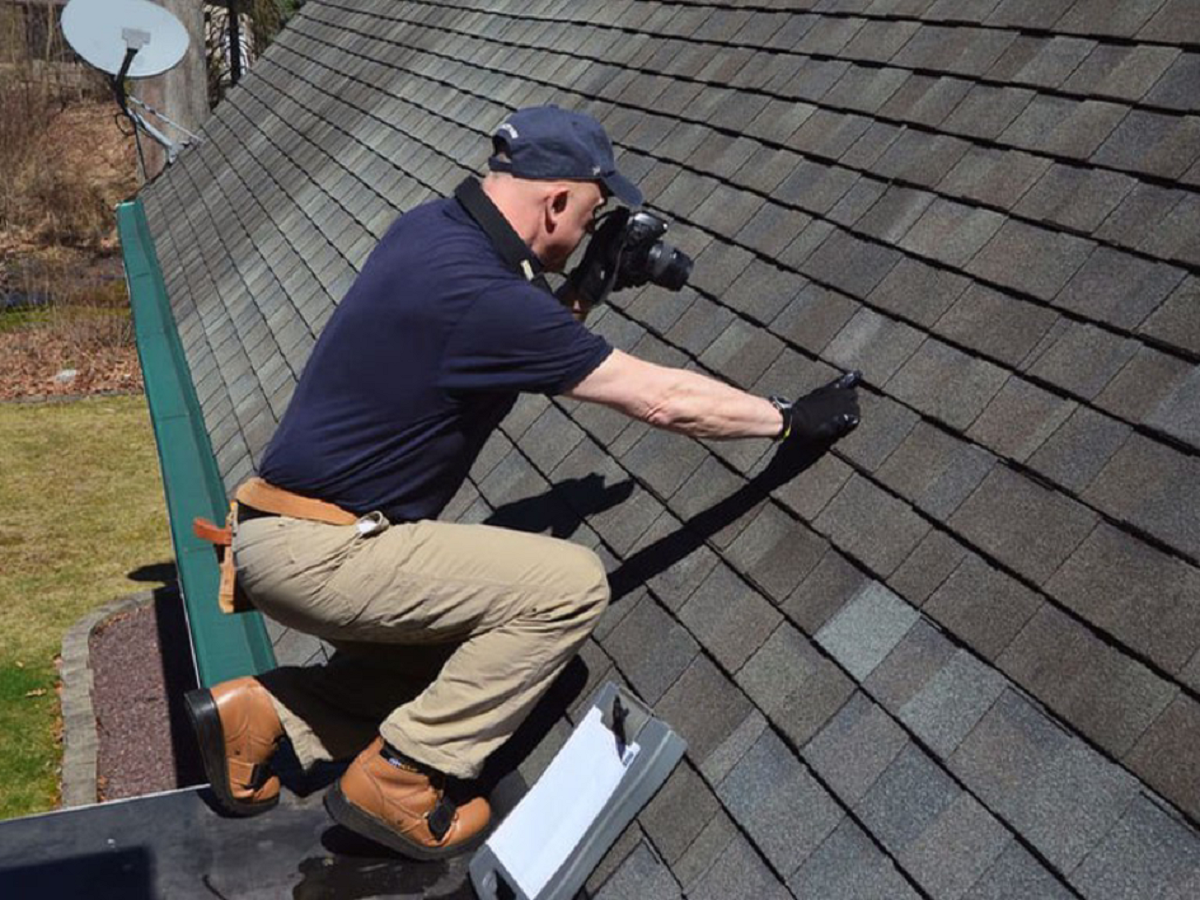 Roofing Specialist