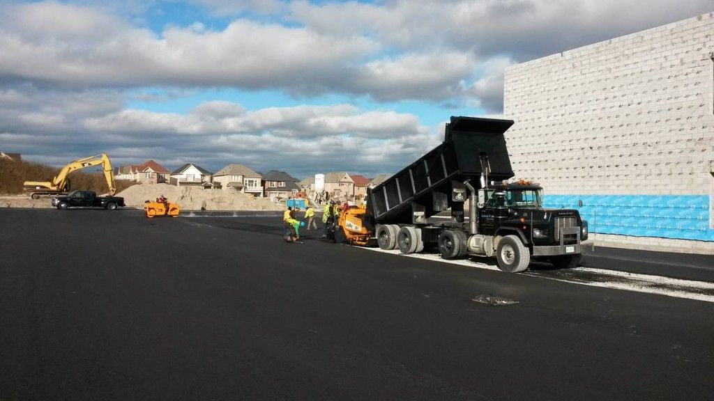 Commercial asphalt paving services near me