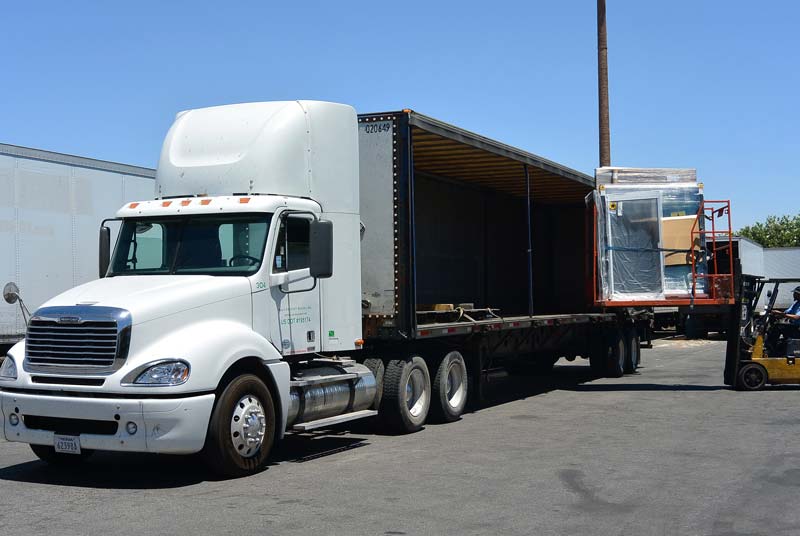 Loading semi truck —Delivery Service in Las Vegas, NV