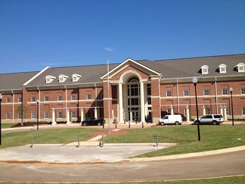 Wide Front View Office Building — Chattanooga, TN — Hubbuch Glass Co