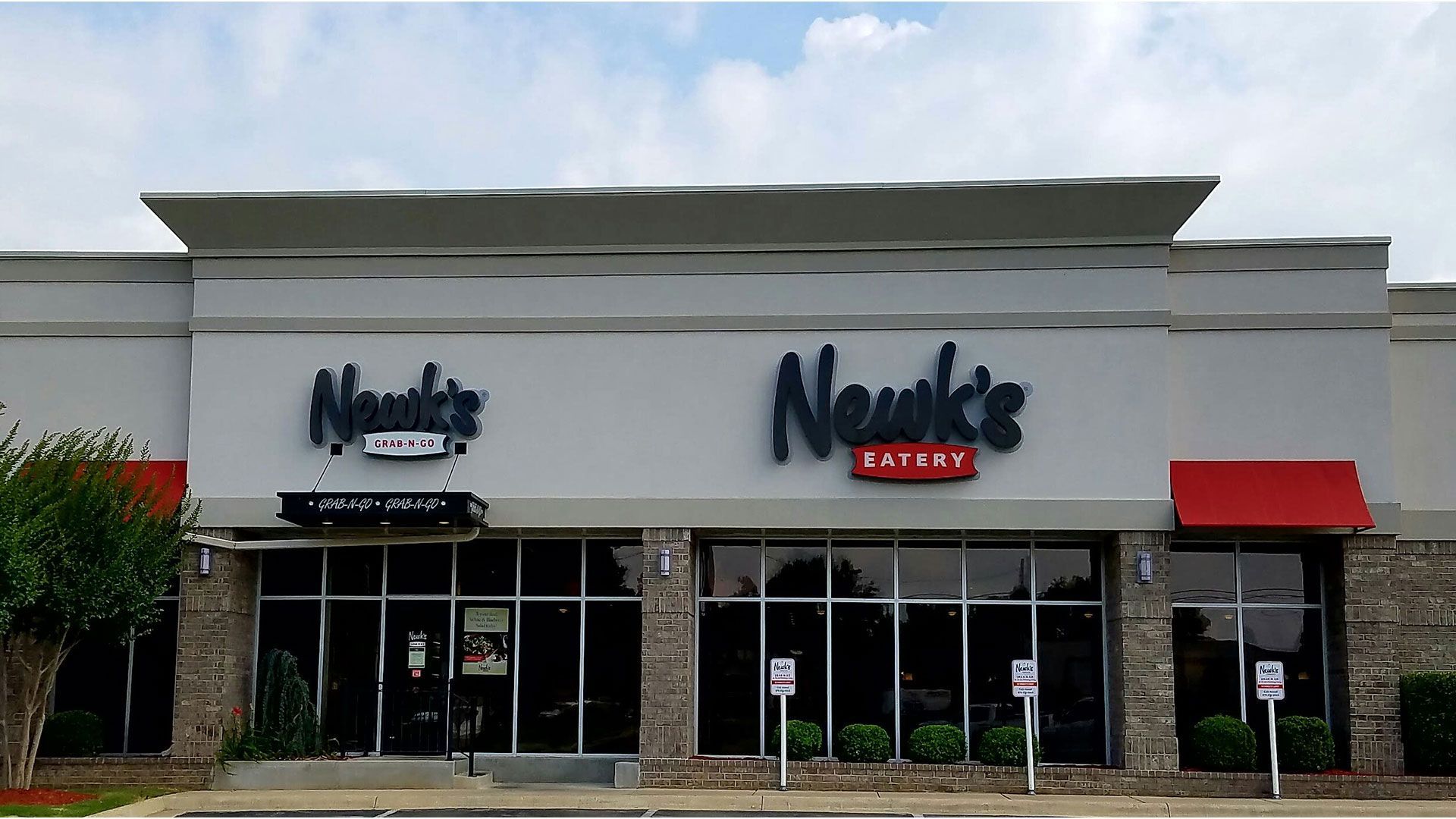 Bethune Painting offers a variety of professional painting and power washing services, including strip malls