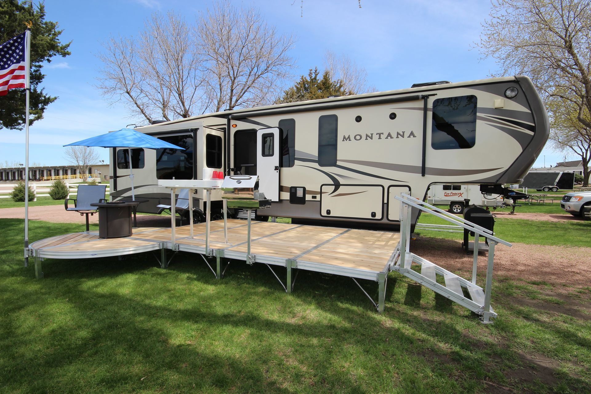 Shoremaster dock camping set up