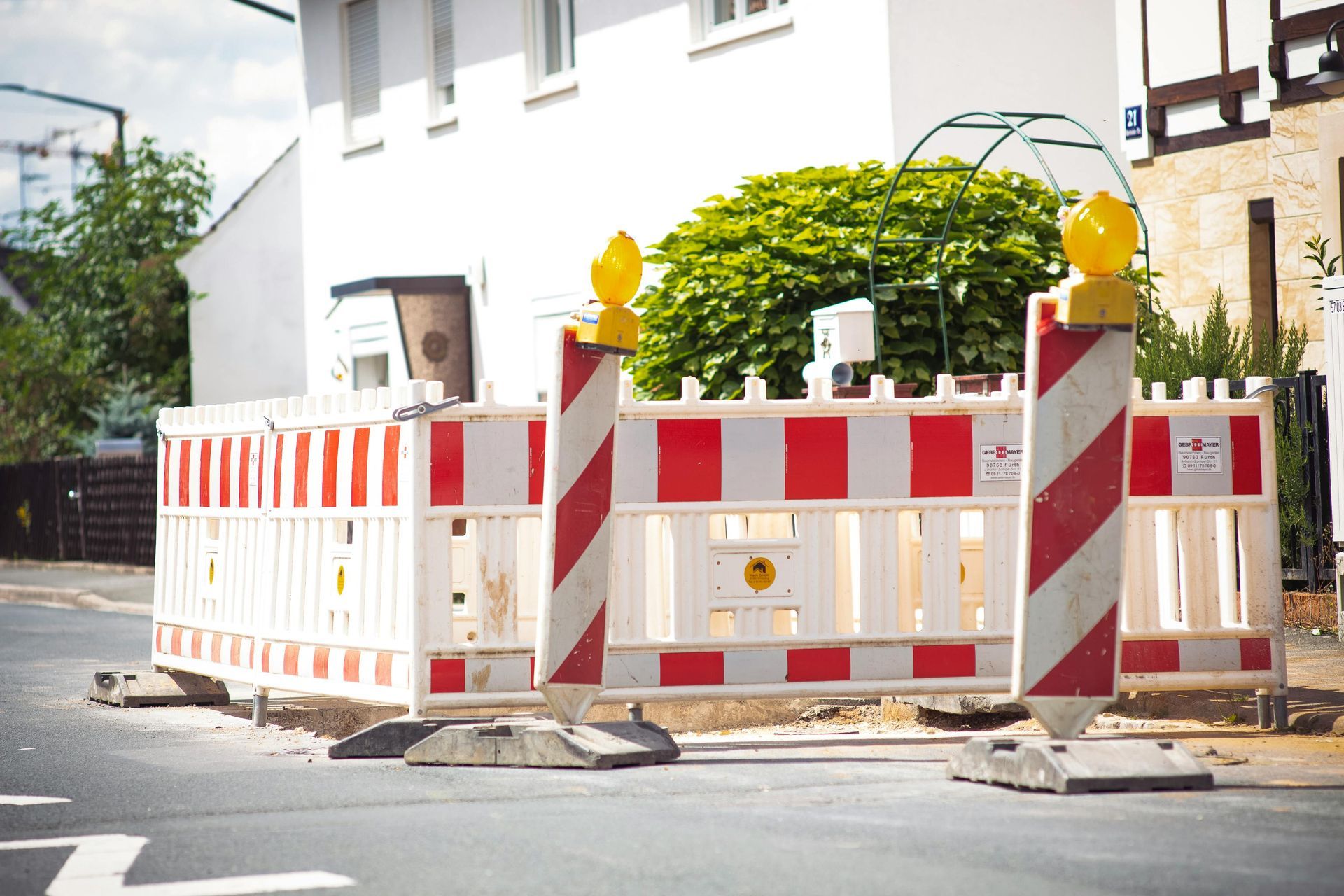 A sign that indicates that something is closed due to construction.