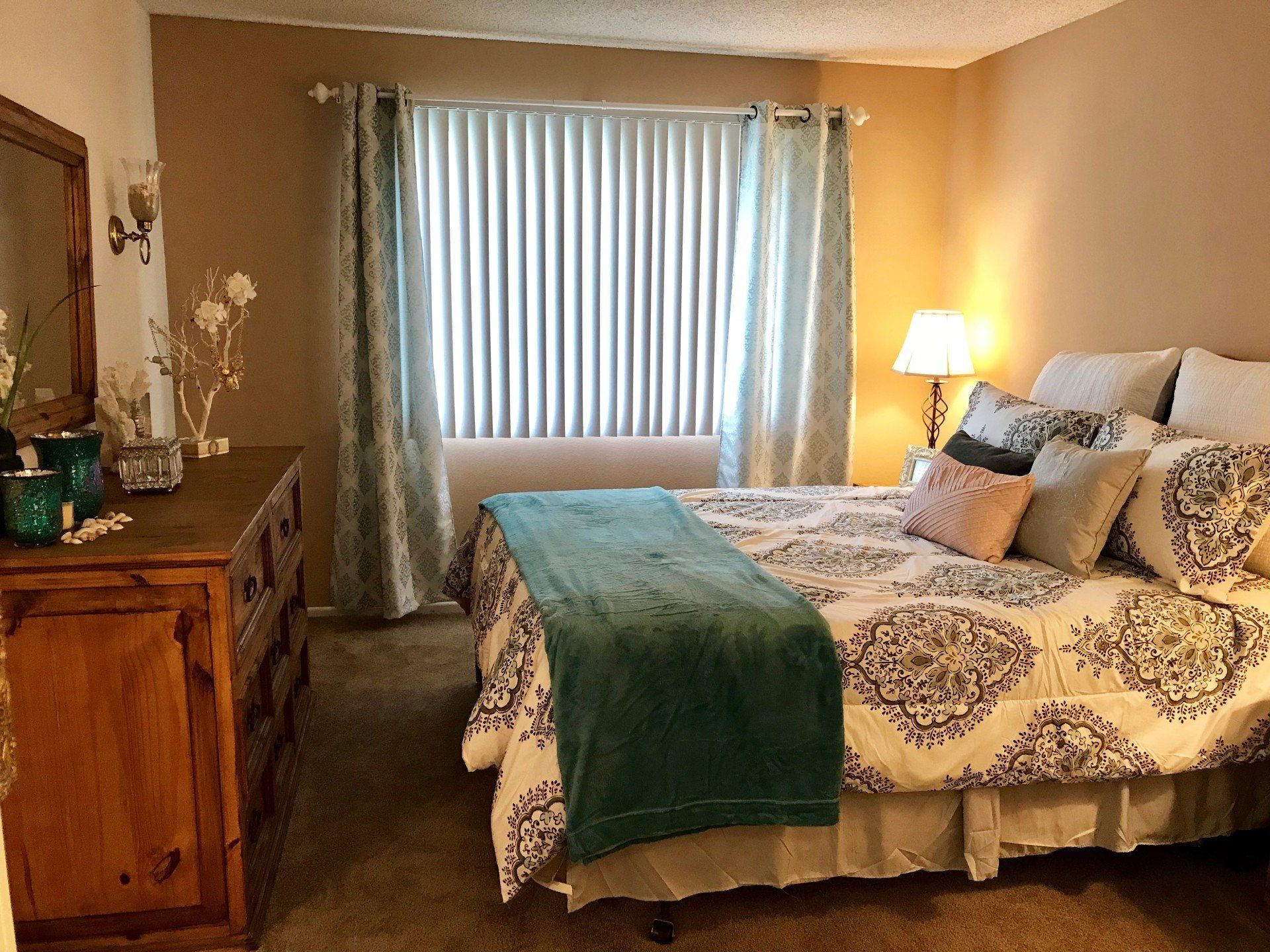 Bedroom |  Amberway Apartment Homes