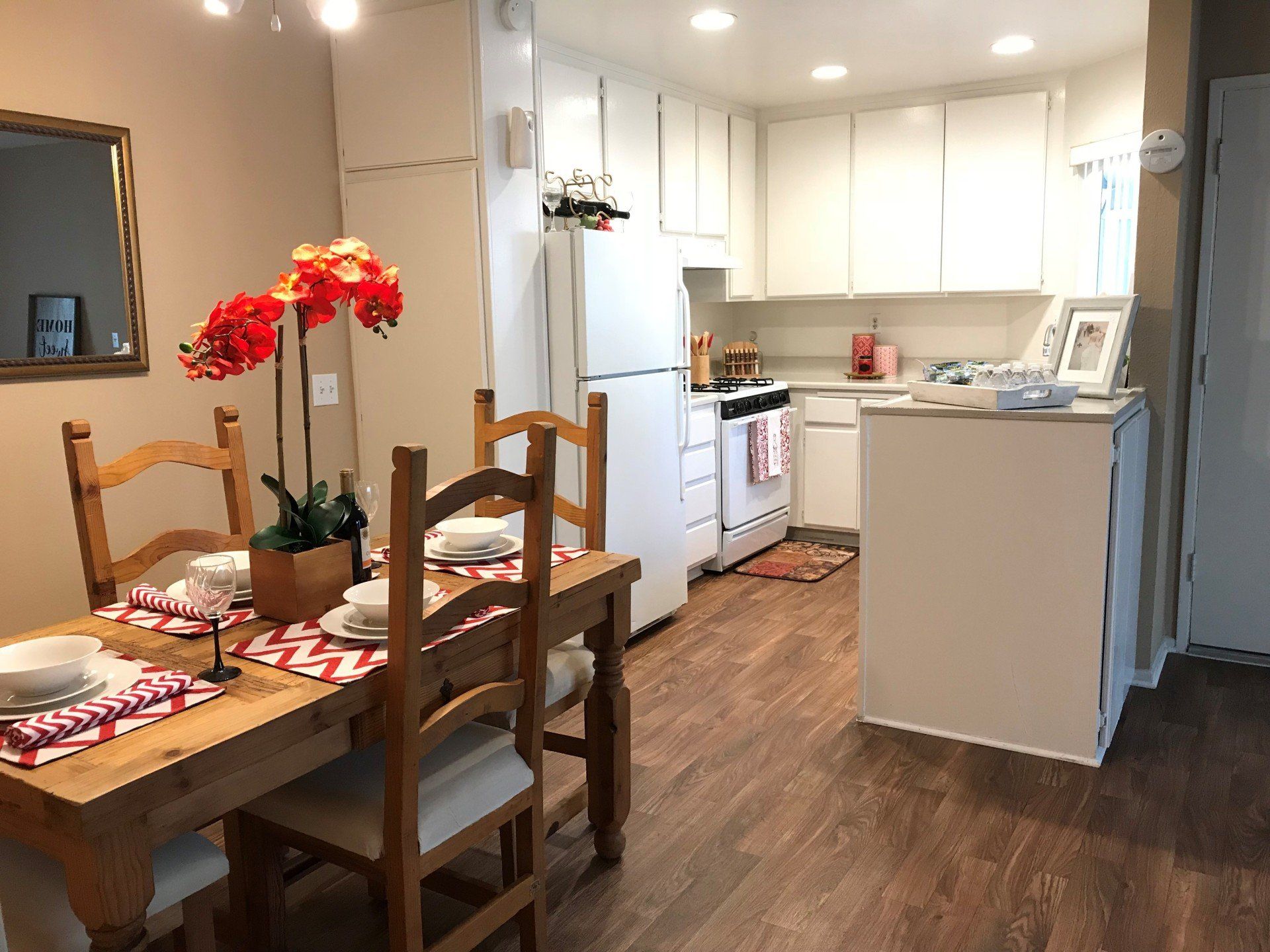 Kitchen |  Amberway Apartment Homes