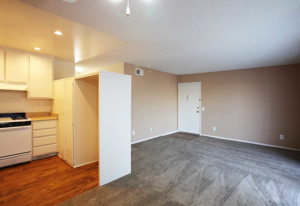 Bedroom |  Amberway Apartment Homes