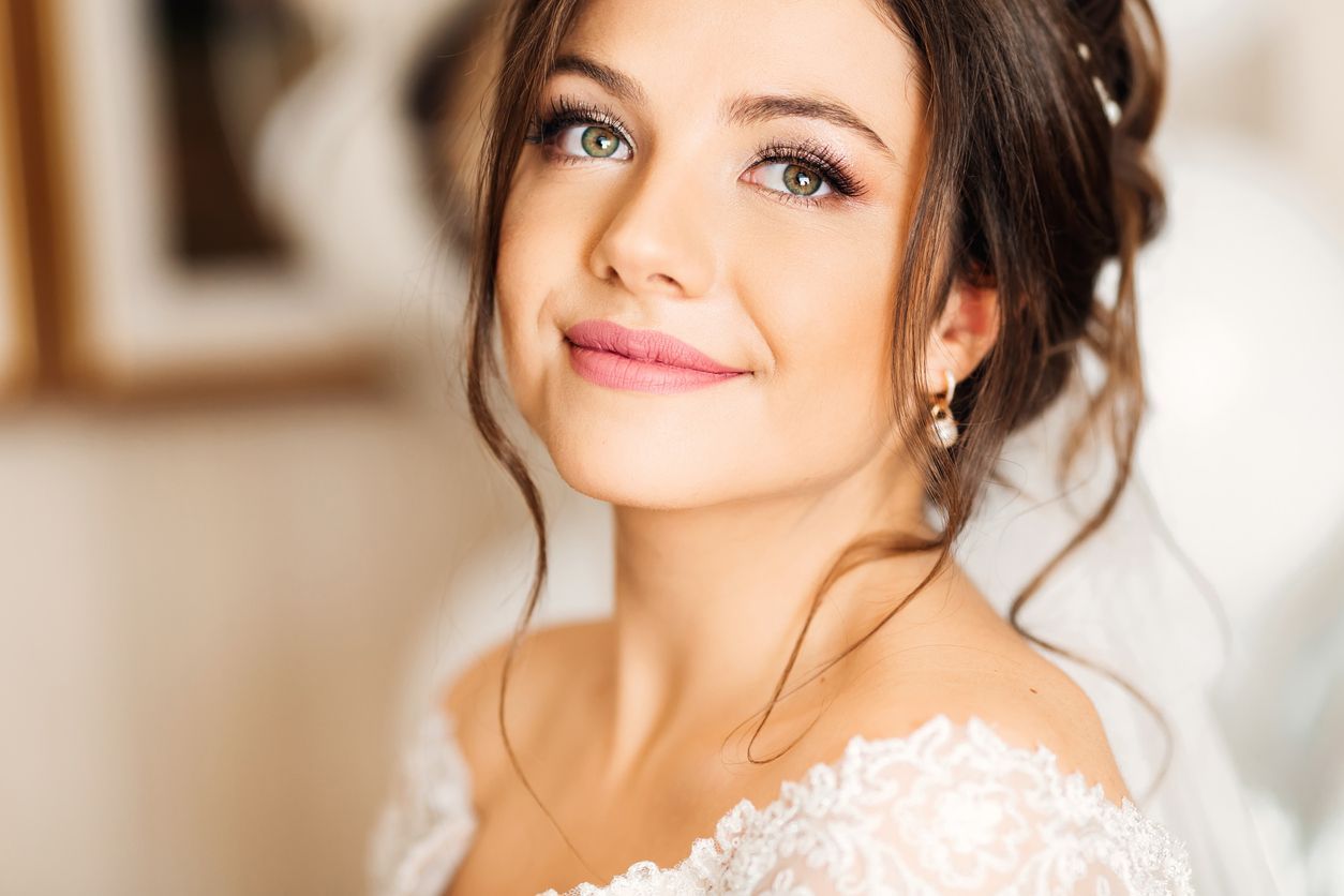 Wedding hairstyle and makeup