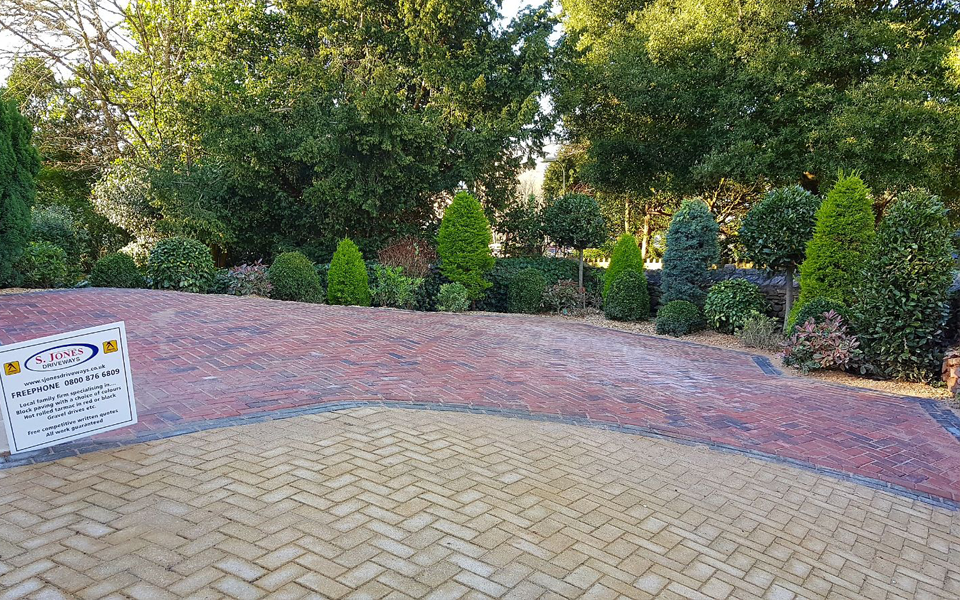 paving