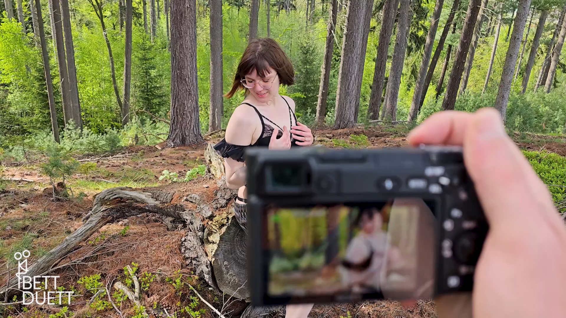 Anne Eden für die Zeitschrift Geile Pflaume