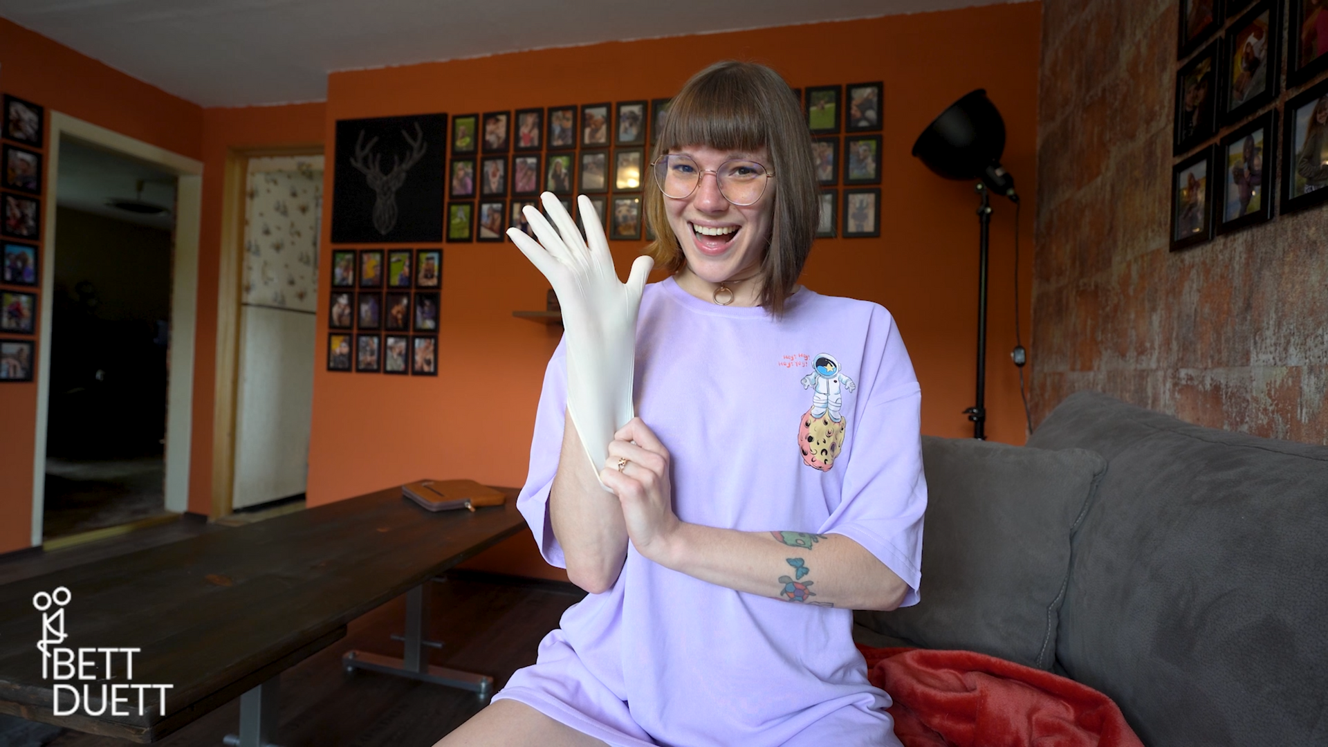 Anne Eden wixxt dich mit Latex