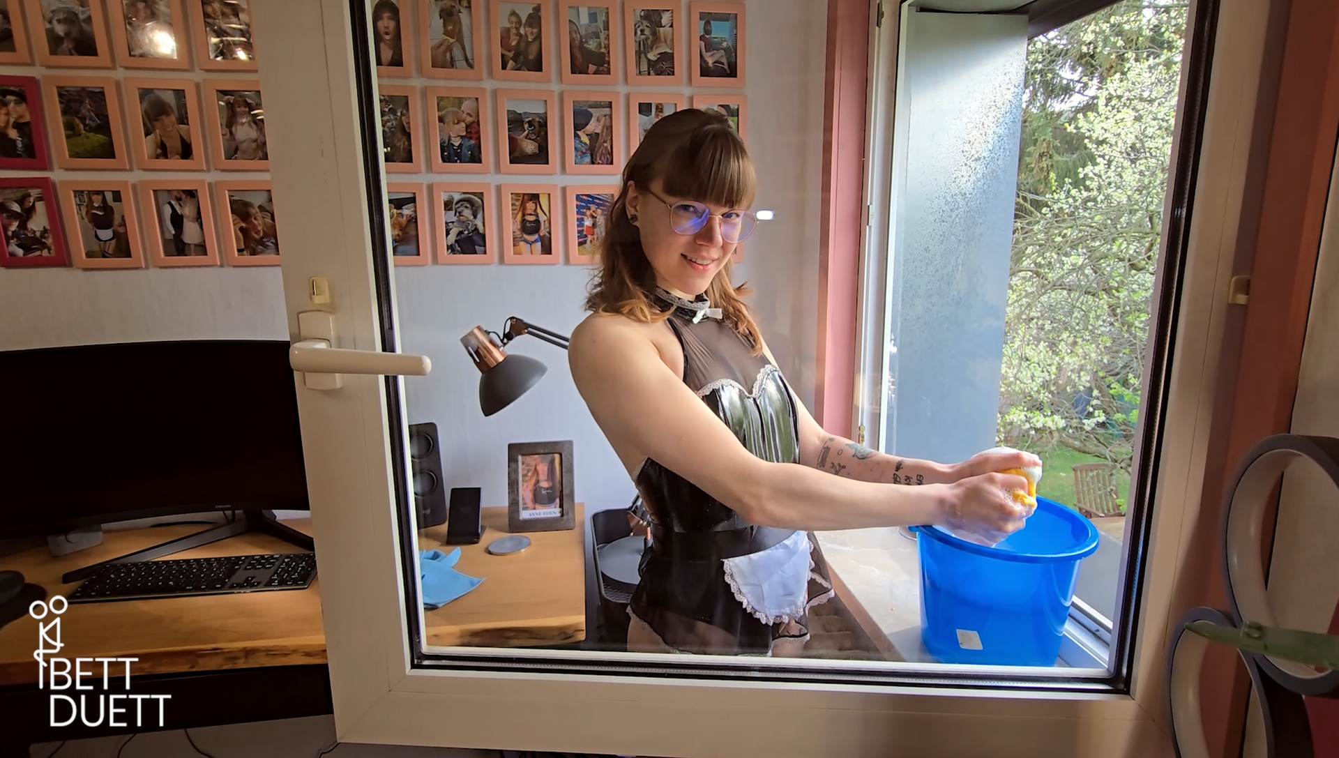 Anne Eden putzt für dich und du fickst sie dafür