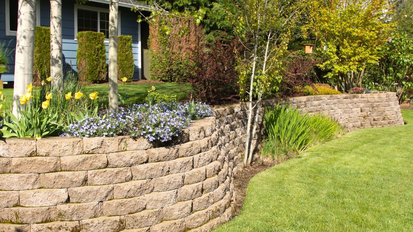 Retaining wall and landscape installation in Tennessee