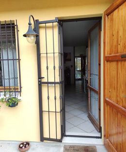 cancelletto ad anta a doppio snodo