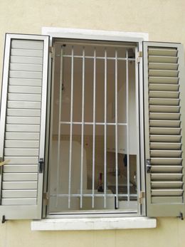 Inferriata fissa in ferro zincato